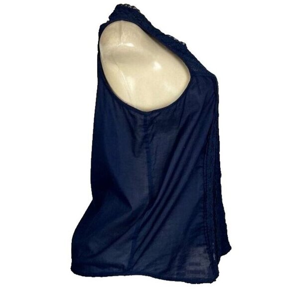 Gap M Navy Lace Front Keyhole Button Back Curved Hem Cotton Sleeveless Blouse - Picture 3 of 5